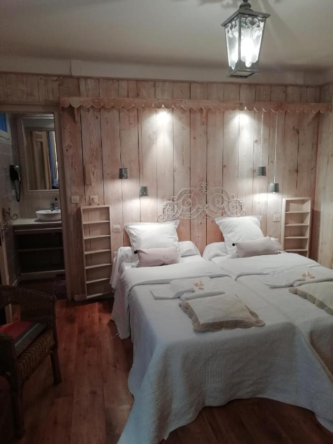 La Mirabelle-Casteil Country House Vendégház Kültér fotó